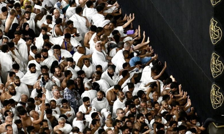 Organizational efforts to accommodate crowds at the Grand Mosque during Ramadan