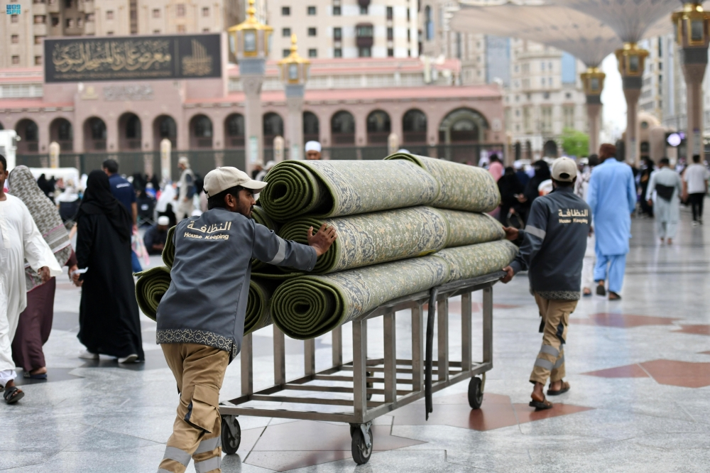 خطة تشغيلية استثنائية لإدارة الحشود خلال صلاة التراويح في ليلة ختم القرآن بالمسجد النبوي - واس