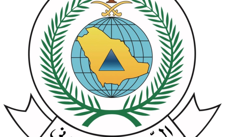 الدفاع المدني: إصابة 4 مقيمين بشظايا صاروخ في الرياض