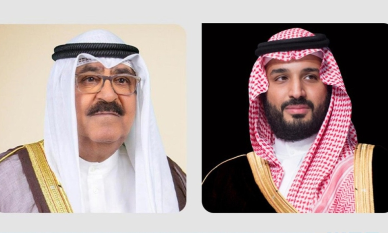 ولي العهد وأمير الكويت يبحثان هاتفياً تطورات أمن المنطقة