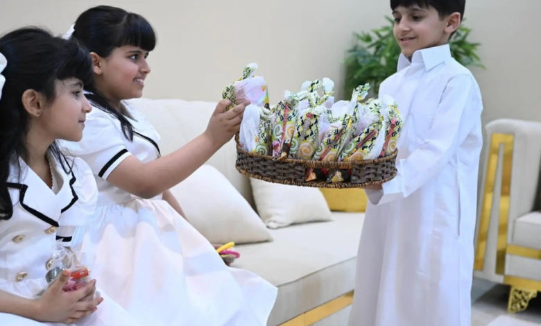 استطلاع: غالبية السعوديين يفضلون قضاء صباح العيد مع العائلة