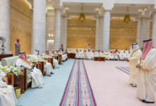 أمير الرياض يستقبل المهنئين بعيد الفطر في قصر الحكم