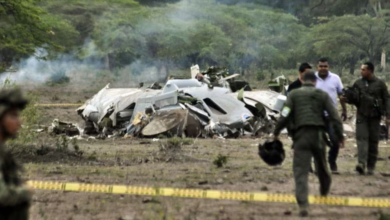 مقتل 80 جندياً في تحطم طائرة عسكرية جنوب كولومبيا