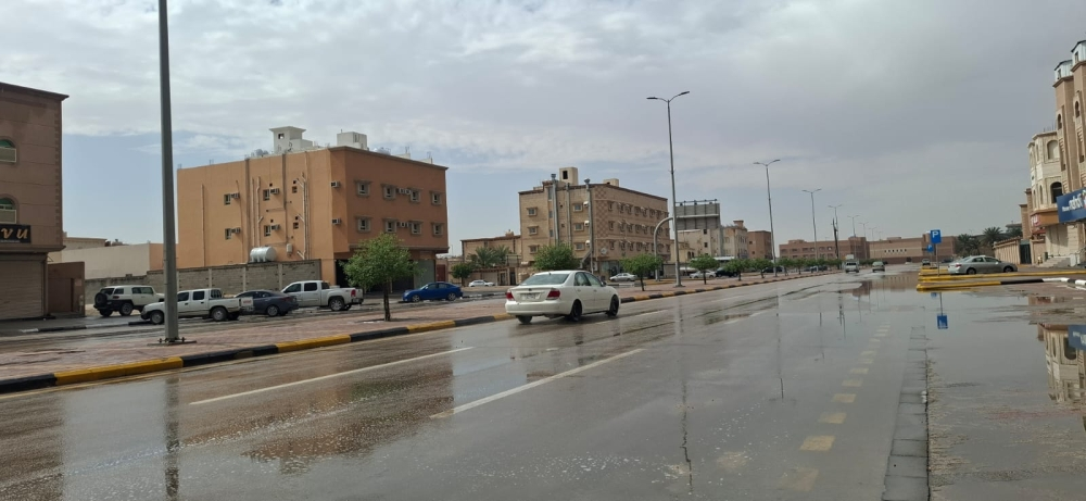 الإنذار الأحمر في الرياض تحذيرات الدفاع المدني