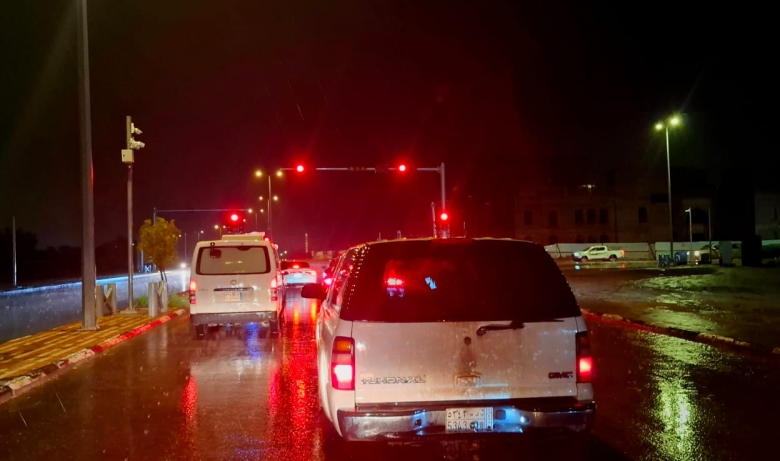 المركز الوطني للأرصاد يحذر من أمطار غزيرة وتقلبات جوية