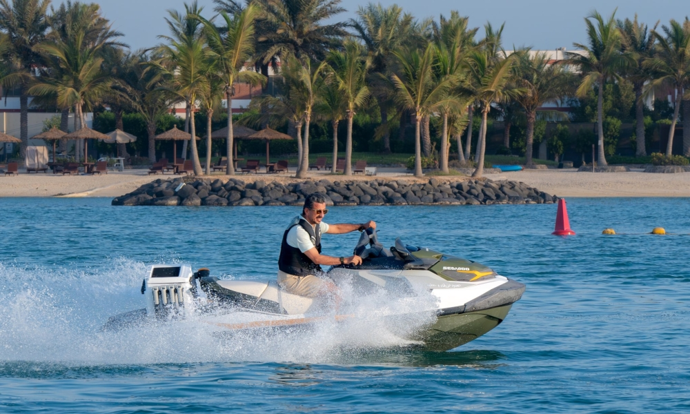 ضوابط ممارسة الأنشطة البحرية - مشاع إبداعي