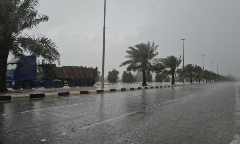 Weather warnings: Heavy rain and lightning expected in Asir and Adham