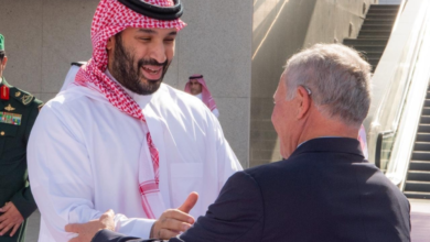 ولي العهد يودع ملك الأردن وأمير قطر عقب مغادرتهما جدة