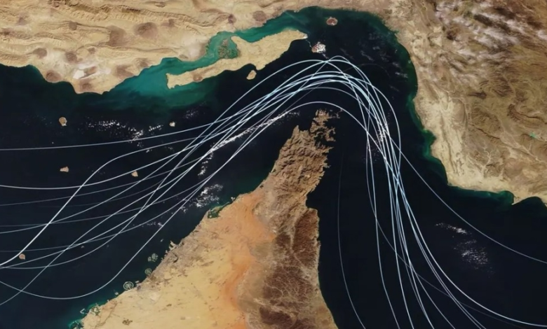 خطط إيرانية لفرض رسوم في مضيق هرمز وتأثيرها العالمي