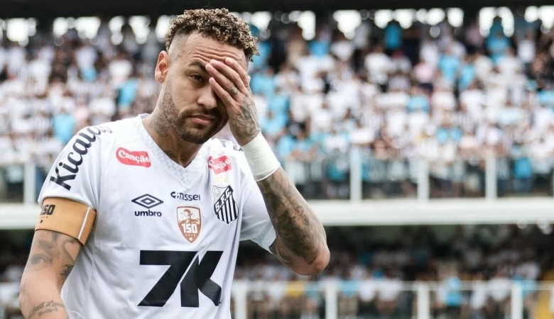 طاهية نيمار تقاضيه: تفاصيل دعوى قضائية بسبب ظروف العمل القاسية