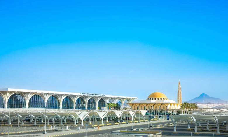 مطار الأمير محمد بن عبد العزيز: الأفضل إقليمياً