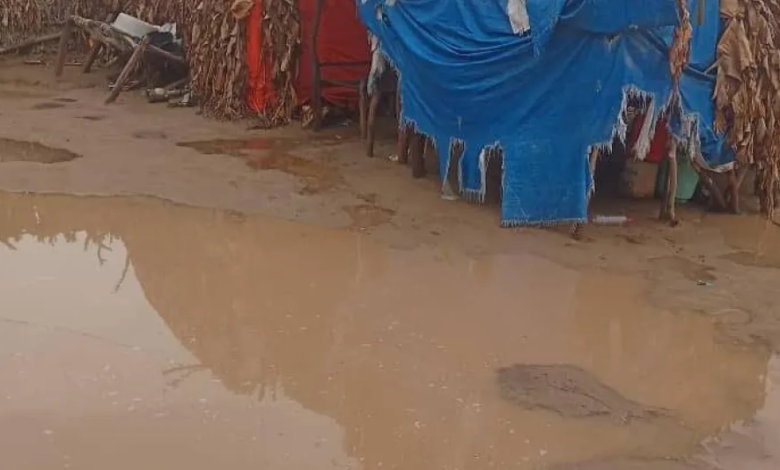 تضرر 27 ألف يمني من الفيضانات: أزمة إنسانية متفاقمة