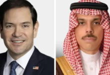 فيصل بن فرحان وروبيو يبحثان استدامة فتح مضيق هرمز