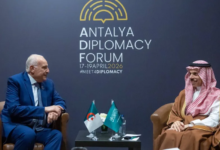 مباحثات وزيري خارجية السعودية والجزائر حول قضايا المنطقة