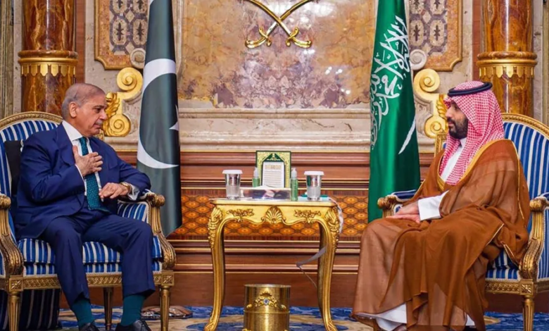 الاجتماعات الرباعية: دور باكستان في تحقيق السلام بأفغانستان