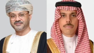 وزيرا خارجية السعودية وعمان يبحثان مستجدات الأوضاع الإقليمية
