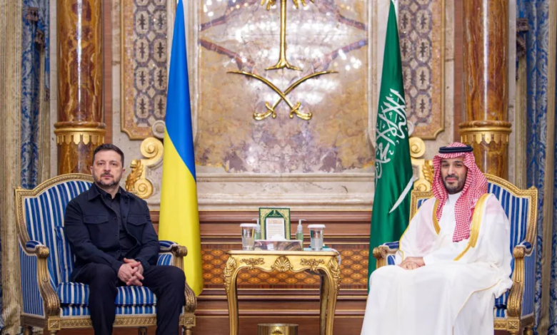 لقاء محمد بن سلمان وزيلينسكي: جهود سعودية لحل الأزمة الأوكرانية