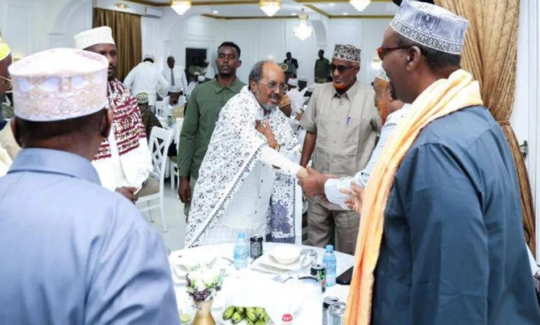 أزمة الانتخابات في الصومال: هل يقود إصرار الرئيس لانقسام؟