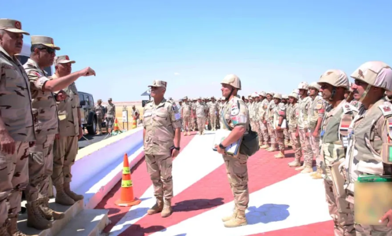 مناورات مصر العسكرية بسيناء: دلالاتها وتأثيرها على إسرائيل