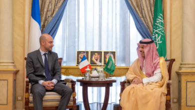 وزير الخارجية السعودي والفرنسي يبحثان أزمات المنطقة