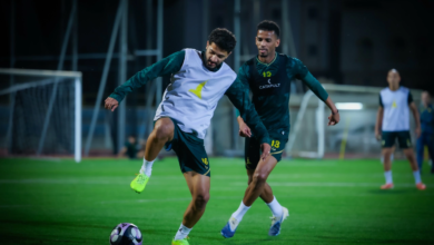 مدرب الخليج دونيس يسعى لفك عقدة الخلود في دوري روشن