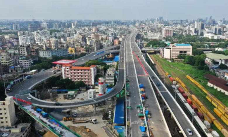 أزمة الطاقة في بنجلاديش: تقليص ساعات العمل وخفض الإنفاق