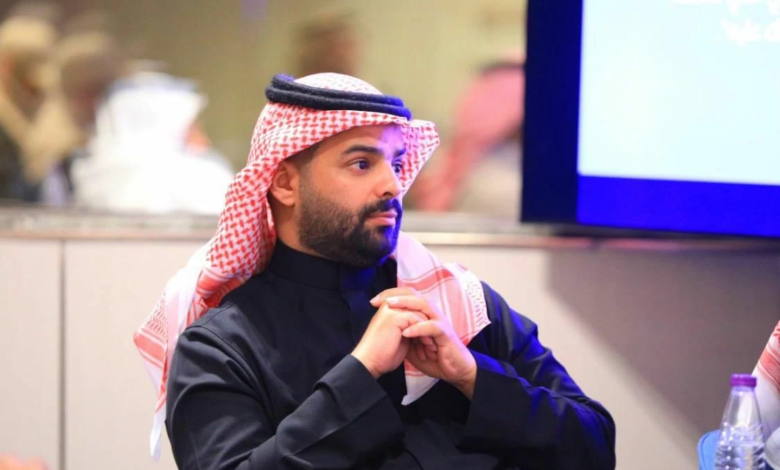 أحمد الشهري: مواجهة الأهلي صعبة وهدف ضمك البقاء بالدوري