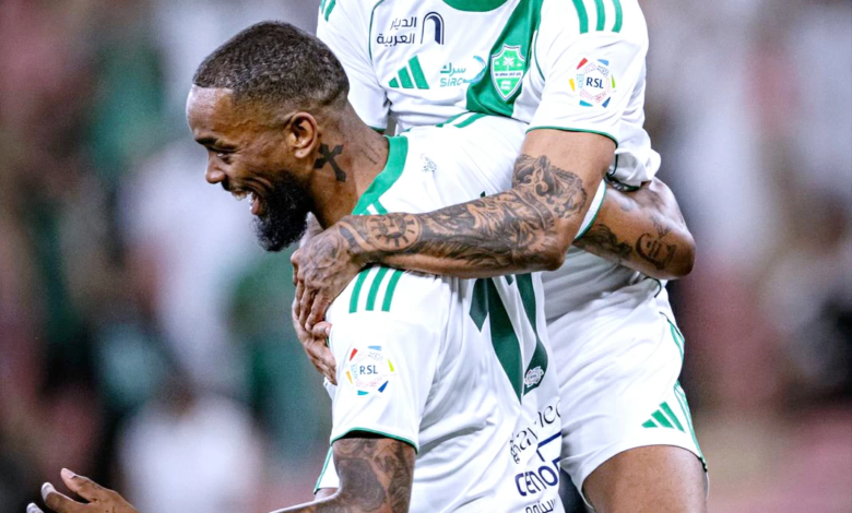 نتائج دوري روشن: تعثر الهلال أمام التعاون وفوز كاسح للأهلي