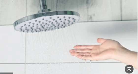 أزمة الطاقة تجبر دولاً على ترشيد الاستهلاك وتقليل الاستحمام