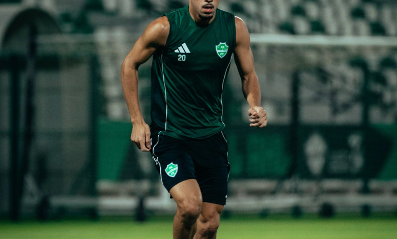 إيقاف رباعي الأهلي يهدد كلاسيكو النصر في دوري روشن