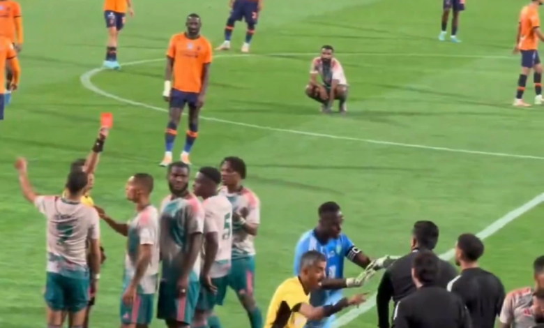 طرد أبو الشامات في مباراة الأهلي والفيحاء: تفاصيل الأزمة