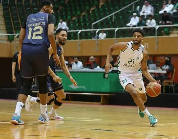 نادي العلا يهزم الأهلي ويحقق ثلاثية السلة السعودية