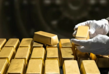 أسعار الذهب تحقق مكاسب للأسبوع الثالث رغم ارتفاع الدولار