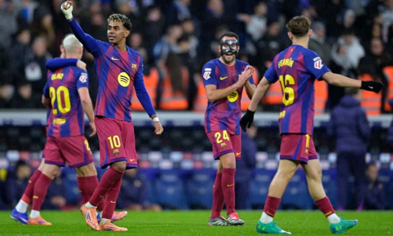 ديربي كتالونيا: برشلونة يواجه إسبانيول لتعزيز الصدارة