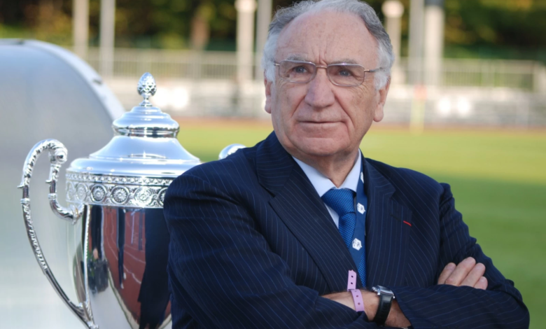 وفاة جان بيير إسكاليت رئيس الاتحاد الفرنسي الأسبق