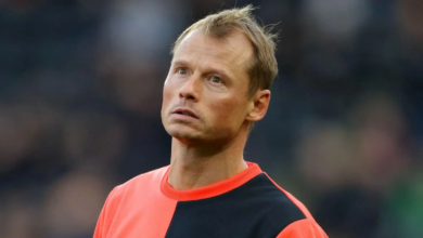 وفاة أليكس مانينغر حارس أرسنال السابق في حادث مروع