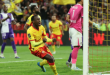 سعود عبدالحميد يقود لانس لريمونتادا مثيرة ضد تولوز