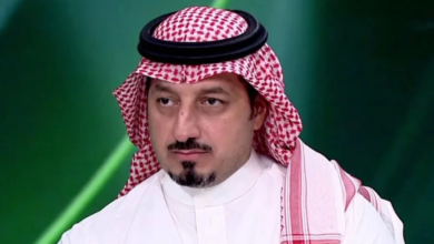 ياسر المسحل يعقد اجتماعا خاصا مع لاعبي الأهلي المحليين