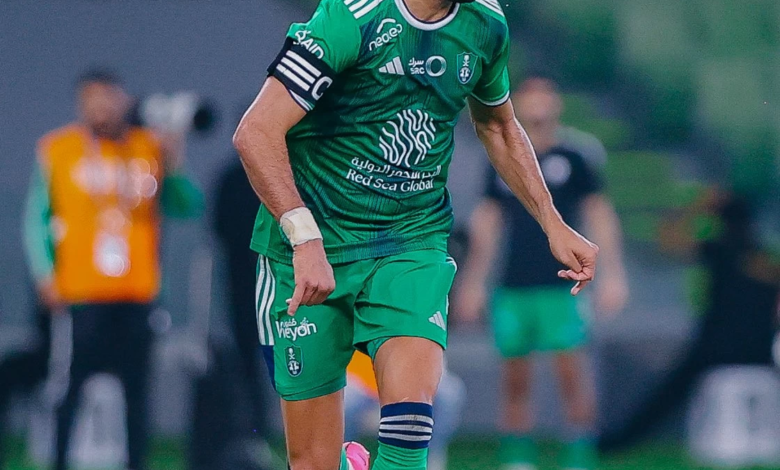 رياض محرز يسعى لنهائي قاري جديد مع الأهلي في دوري أبطال آسيا