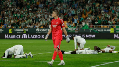 ريال مدريد يتعثر بتعادل مع بيتيس ويبتعد عن لقب الليغا