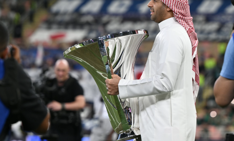 تكريم تيسير الجاسم في نهائي آسيا يشعل مدرجات الأهلي