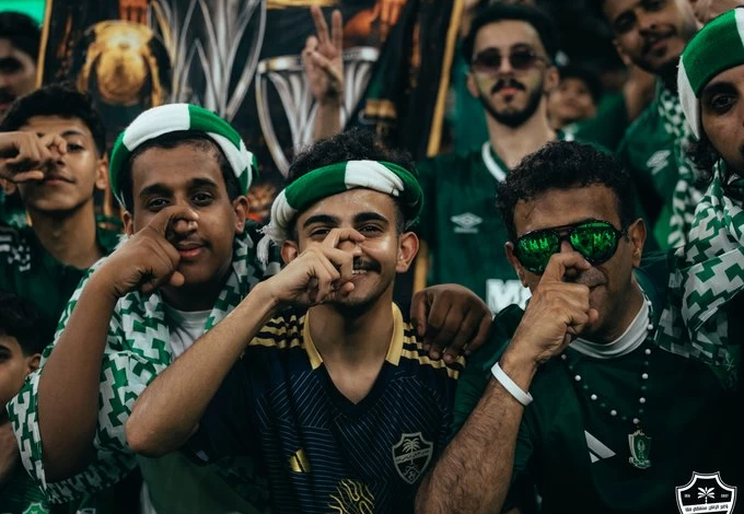 قمة الأهلي والنصر: تحدي كبير في صراع دوري روشن السعودي