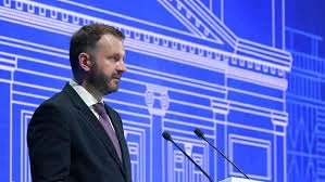 الاقتصاد الروسي: تحديات معقدة ونقص في الموارد والكوادر