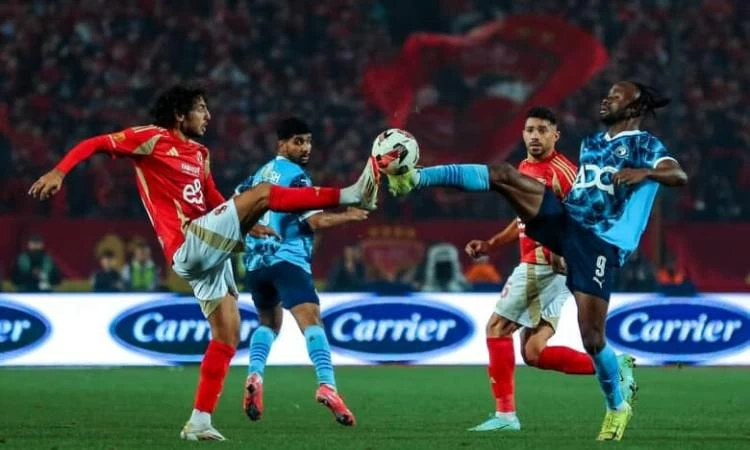 الأهلي وبيراميدز: مواجهة نارية تحدد مصير الدوري المصري