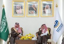 وزير السياحة يبحث استعدادات قطاع الضيافة لموسم الحج بمكة