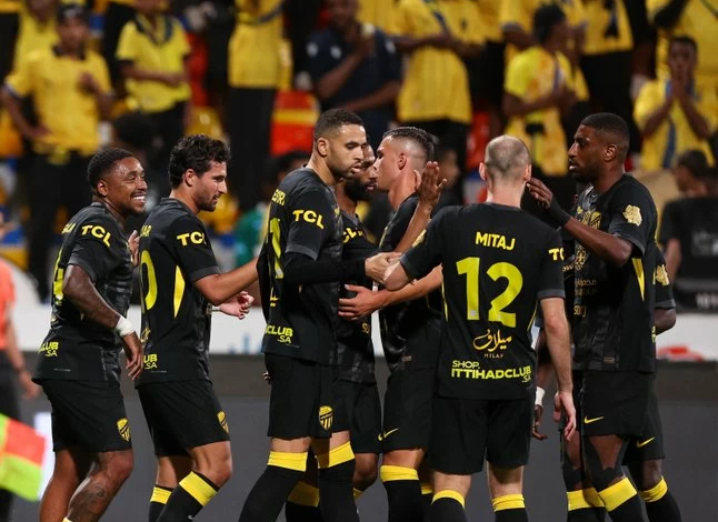 فوز الاتحاد على التعاون يجدد آماله الآسيوية في دوري روشن