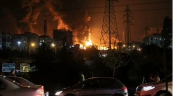 غارات أميركية إسرائيلية على منشأتين للطاقة في إيران