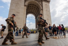 تأهب البنوك الأمريكية في باريس بعد تهديدات إيرانية