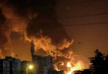 اندلاع حريق قرب مطار مشهد وتوقف كبرى مصانع الصلب بإيران