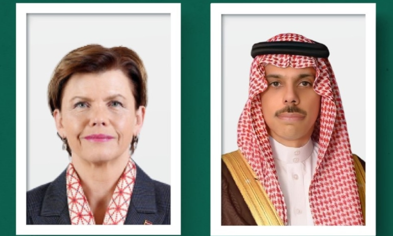 وزير الخارجية السعودي يبحث تطورات المنطقة مع نظيرته بلاتفيا